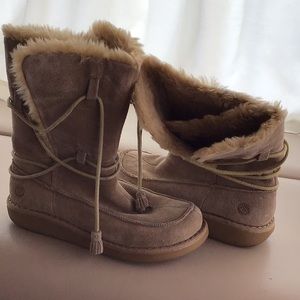 Earth Shoe Boots